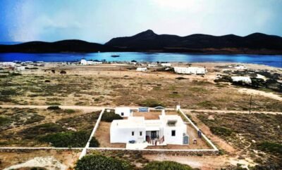 Traditional Cyclades Seaside Home – Antiparos, Greece